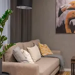 Urban Nest Rustic & Golden Superior By Bookinghost