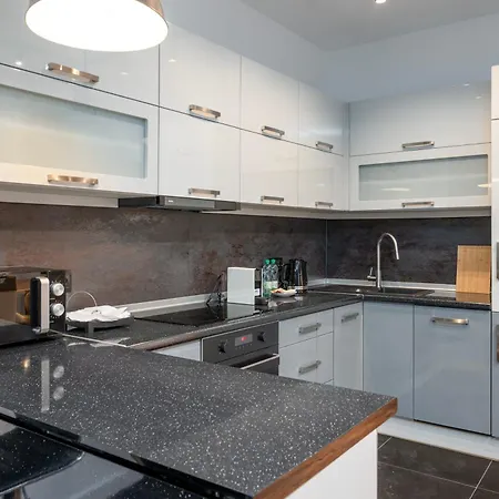 Urban Nest Rustic & Golden Superior By Bookinghost Appartamento