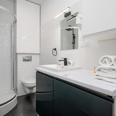 Appartamento Urban Nest Rustic & Golden Superior By Bookinghost