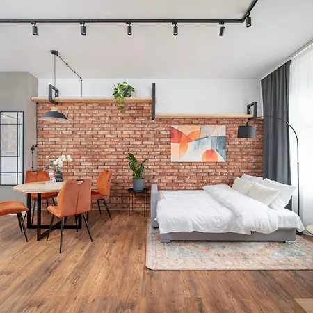 Urban Nest Rustic & Golden Superior By Bookinghost Apartment Katowice