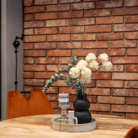 Urban Nest Rustic & Golden Superior By Bookinghost *