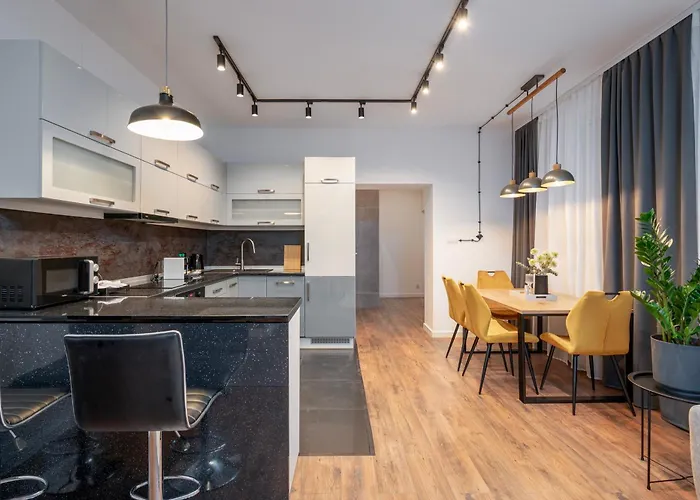 Urban Nest Rustic & Golden Superior By Bookinghost Appartamento