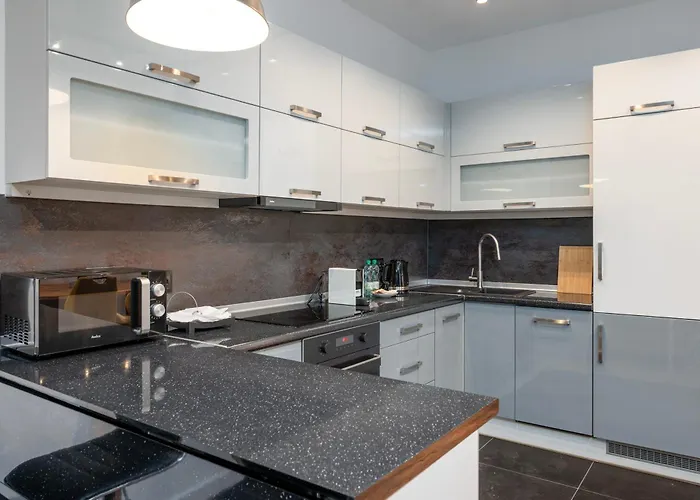 Urban Nest Rustic & Golden Superior By Bookinghost Appartamento