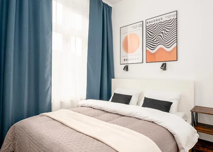 Urban Nest Rustic & Golden Superior By Bookinghost Appartamento *